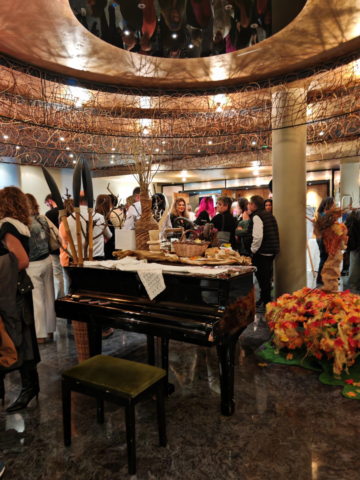 Nuria Companys en el Desfile de alta costura del diseñador Josep Rosell
