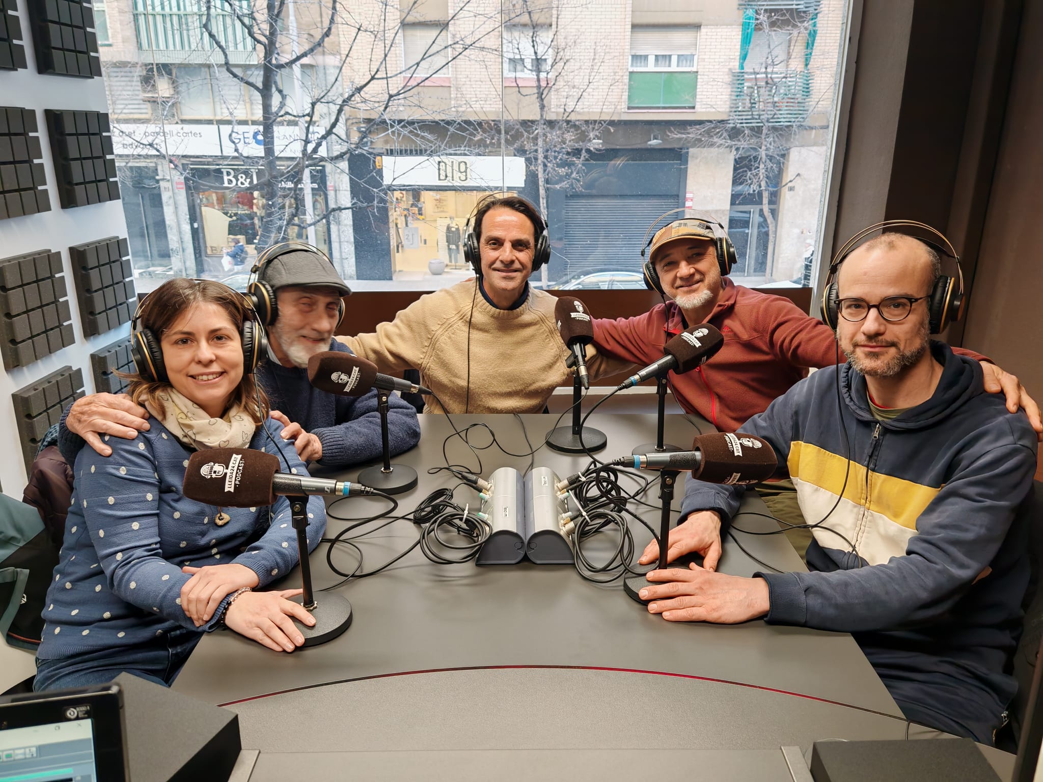 Entrevista Programa "La Plaça" Radio UA 1 Lleida cortometraje "Memòria sota l’Aigua" donde Núria Companys participa como actriz principal y co-guionista