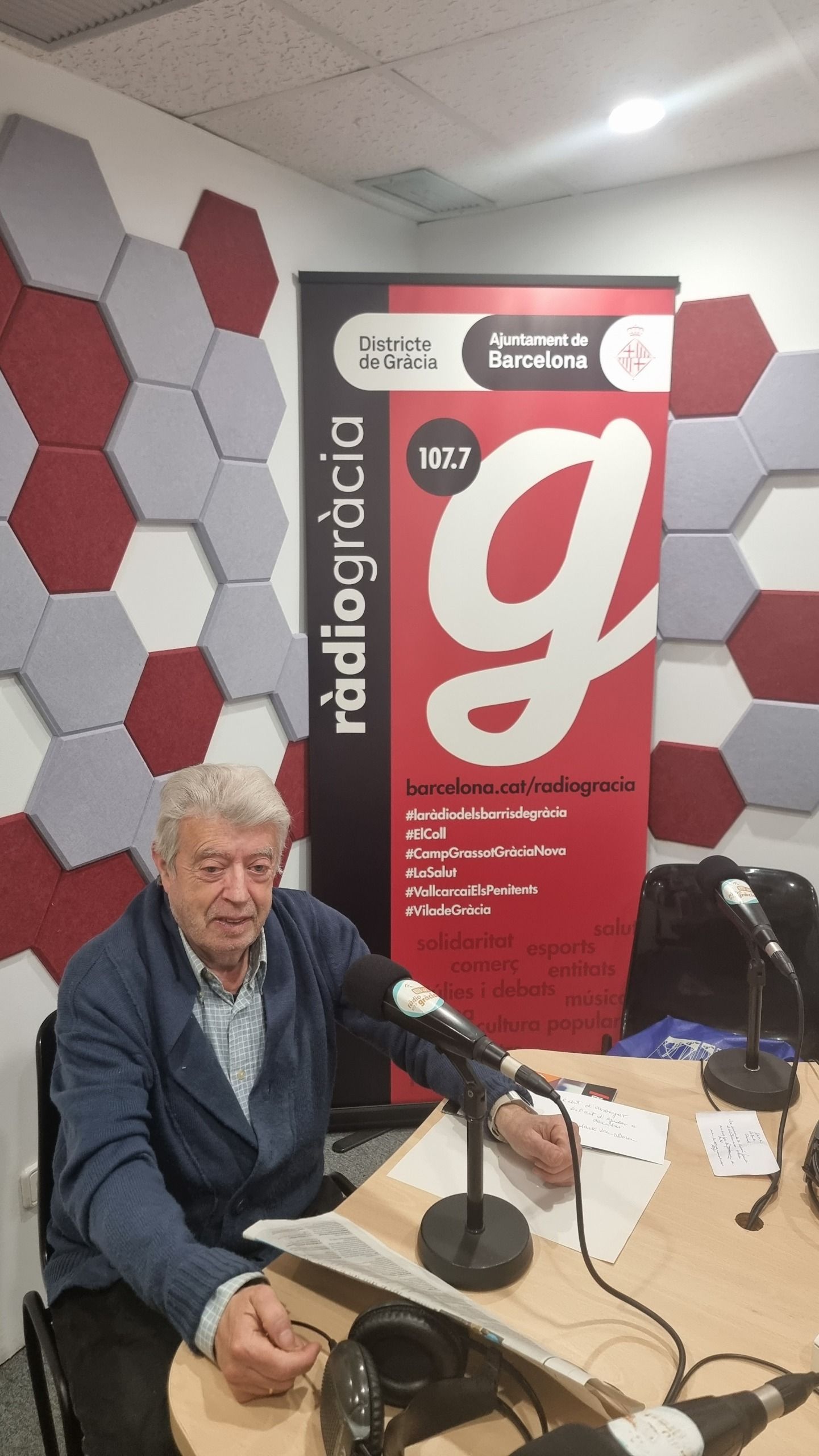 Entrevista Reluet en Ràdio Gracia, Barcelona, "Gràcia Galeria d'Art"