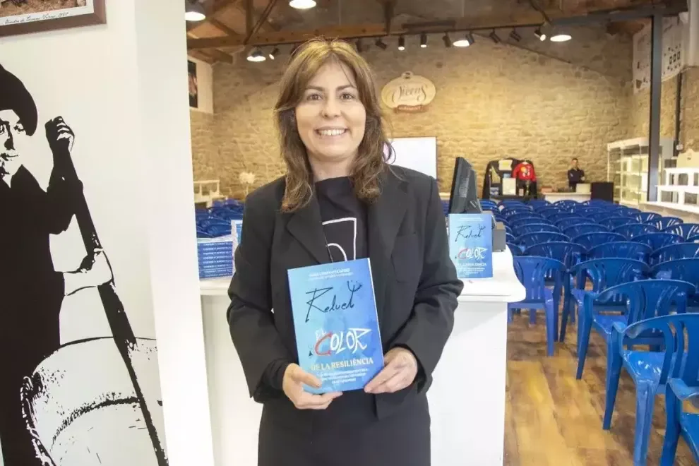 Entrevista en Radio Sió, presentación del libro de Núria Companys Castro "Reluet el color de la resiliencia"